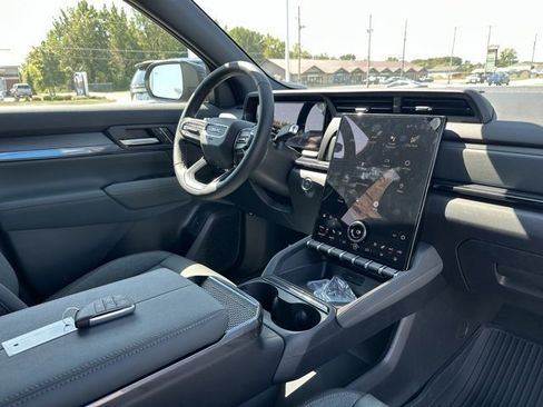 New 2026 GMC Terrain AT4 w/ Convenience Package III image 9