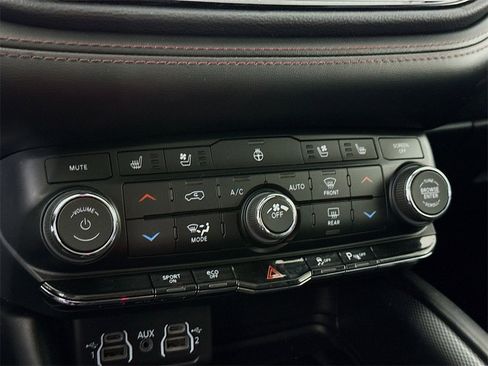 Used 2021 Dodge Durango R/T w/ Blacktop Package image 10