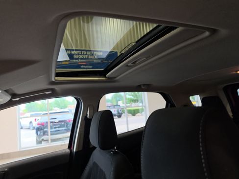 Used 2018 Ford EcoSport SE FWD image 14