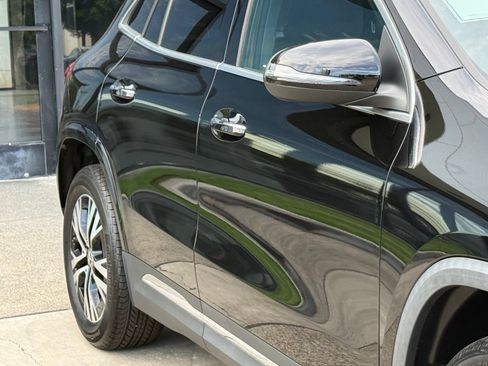 Used 2025 Mercedes-Benz GLA 250 image 9