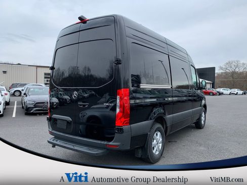 Used 2025 Mercedes-Benz Sprinter 2500 image 8