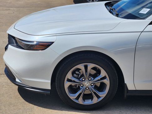 Used 2024 Honda Accord EX image 8