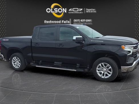 Used 2024 Chevrolet Silverado 1500 LT AWD/4WD image 4