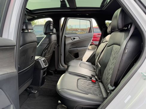 Used 2025 Kia Sportage X-Line w/ Premium Package image 14