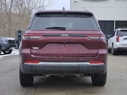 Used 2024 Jeep Grand Cherokee Limited 4xe w/ Luxury Tech Group II image 14