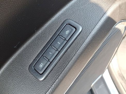 Used 2020 Chevrolet Suburban LT AWD/4WD image 25