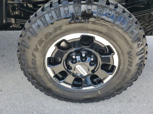 Used 2025 Ford F250 Lariat w/ Lariat Ultimate Package image 9