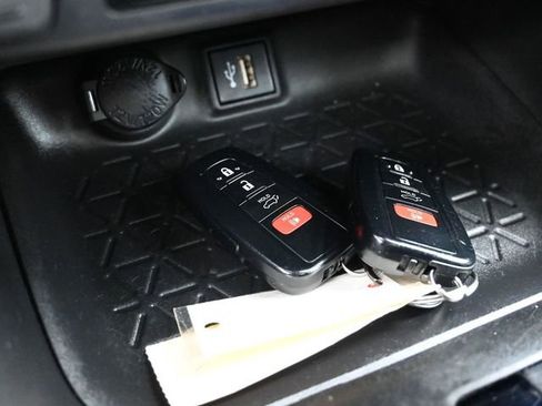 Certified 2023 Toyota RAV4 XLE w/ Convenience Package image 17