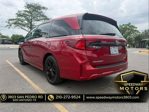 Used 2025 Honda Odyssey Sport-L image 3