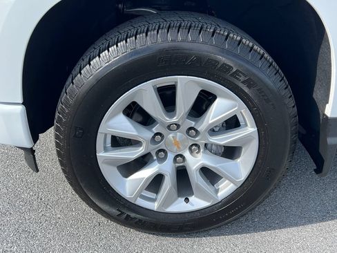 Used 2026 Chevrolet Silverado 1500 Custom RWD image 19