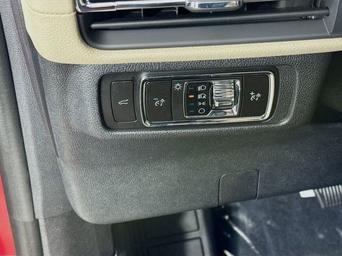 New 2026 Lincoln Corsair Premiere image 10