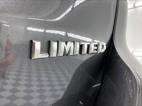 Used 2021 Jeep Grand Cherokee Limited AWD/4WD image 8