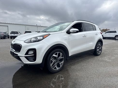 Used 2022 Kia Sportage EX w/ EX Technology Package image 1