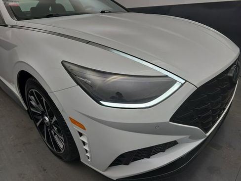 Used 2021 Hyundai Sonata Limited image 13