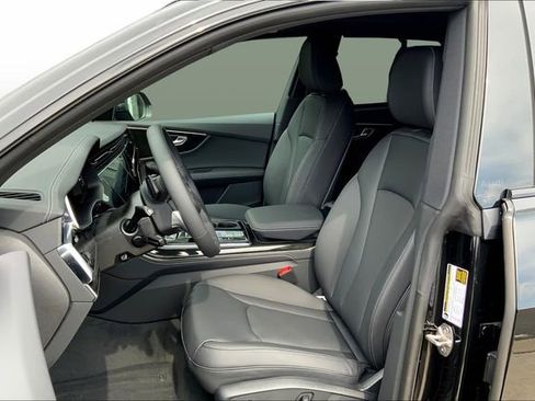 New 2025 Audi Q8 Premium Plus image 8