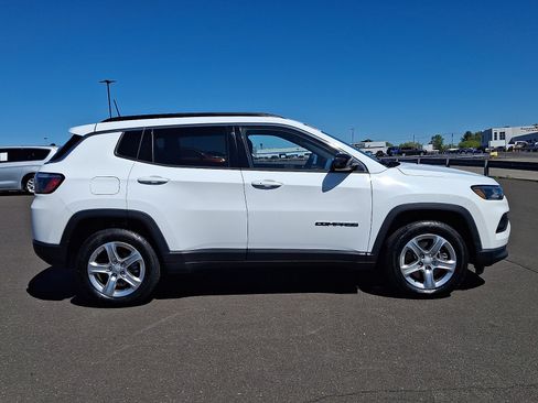 Certified 2023 Jeep Compass Latitude w/ Convenience Group AWD/4WD image 7