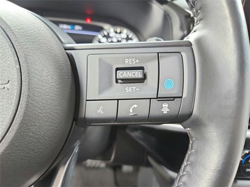 Used 2024 Nissan Pathfinder SV w/ Lighting Package (N92) image 23