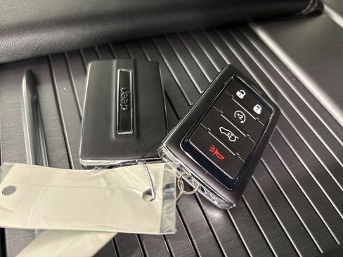 New 2026 Jeep Grand Wagoneer Limited image 36