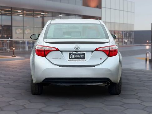 Used 2016 Toyota Corolla S image 2