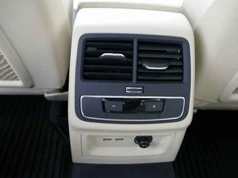 Used 2023 Audi A4 2.0T Premium Plus w/ Premium Plus Package image 18