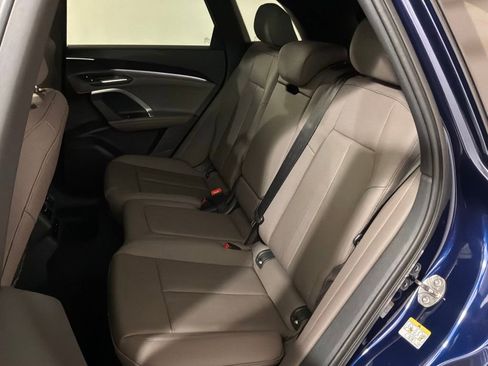 New 2025 Audi Q5 Premium image 18