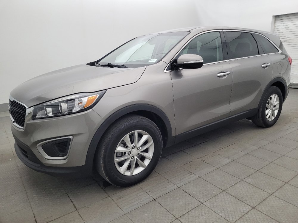 Used 2016 Kia Sorento L FWD image 2