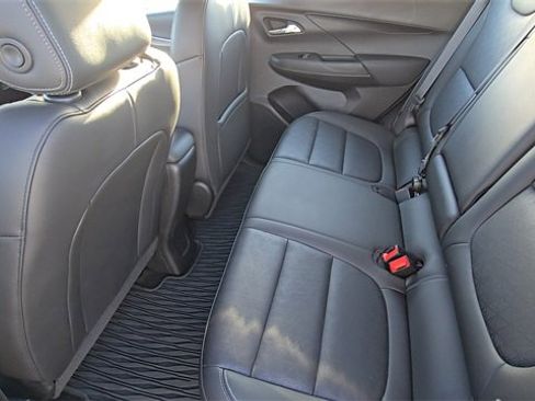 Used 2023 Chevrolet Bolt LT image 17