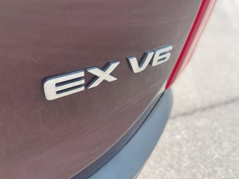 Used 2021 Kia Telluride EX w/ EX Premium Package FWD image 4