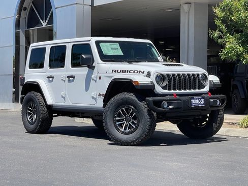 New 2026 Jeep Wrangler Unlimited Rubicon AWD/4WD image 2