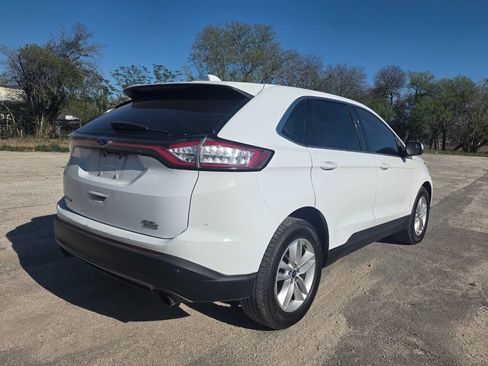 Used 2018 Ford Edge SEL image 3