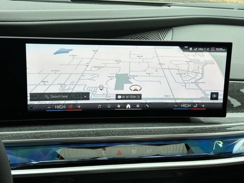 Used 2025 BMW 760i xDrive image 14