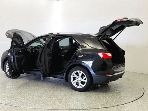 Used 2018 Chevrolet Equinox LT FWD image 11