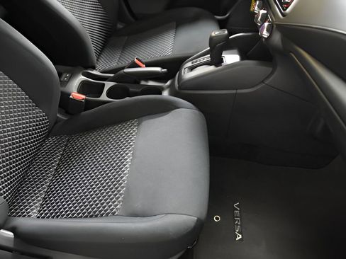 Used 2024 Nissan Versa S w/ Trunk Package image 31