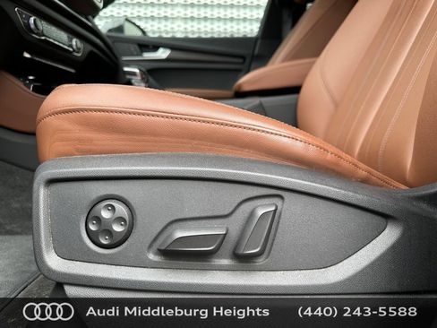 Used 2023 Audi Q5 2.0T Premium Plus w/ Premium Plus Package AWD/4WD image 13