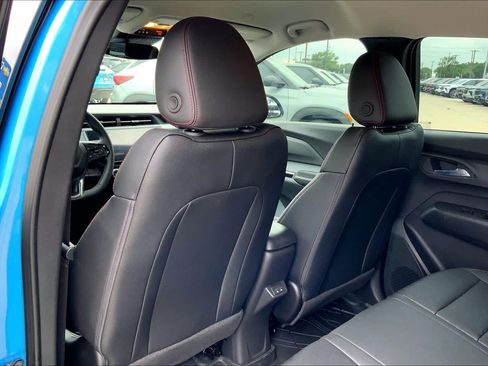 New 2027 Chevrolet Bolt RS w/ LPO, All-Weather Package FWD image 23