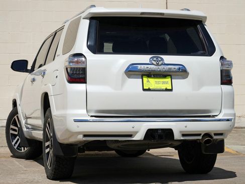 Used 2018 Toyota 4Runner Limited AWD/4WD image 5