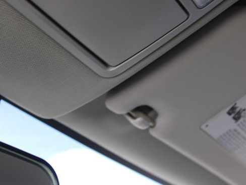 Used 2017 Toyota RAV4 LE image 28