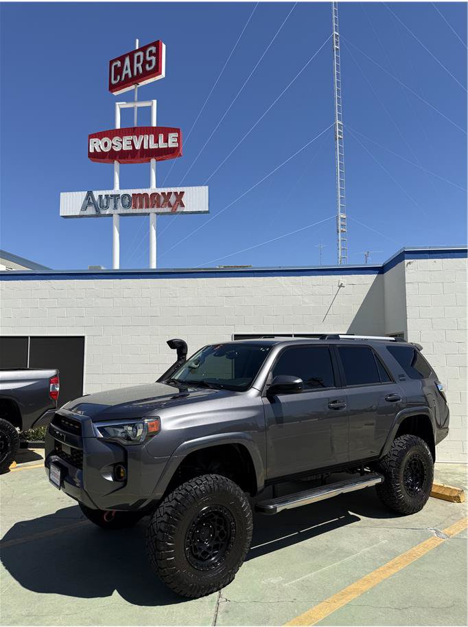 Used 2021 Toyota 4Runner SR5 AWD/4WD image 31