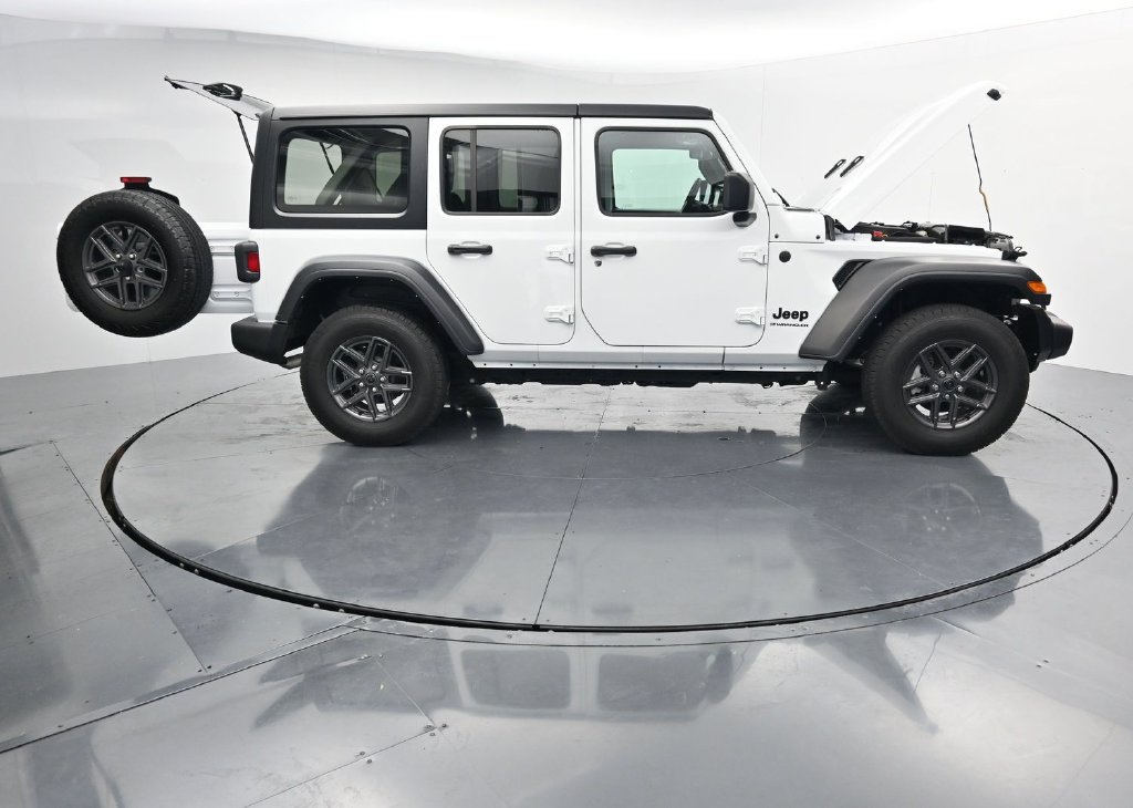 Used 2024 Jeep Wrangler Unlimited Sport AWD/4WD image 42