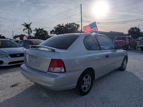 Used 2002 Hyundai Accent GS image 5