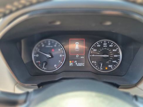 Used 2025 Subaru Outback Premium AWD/4WD image 23