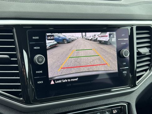 Used 2022 Volkswagen Atlas SE w/ Black Wheel Package image 17