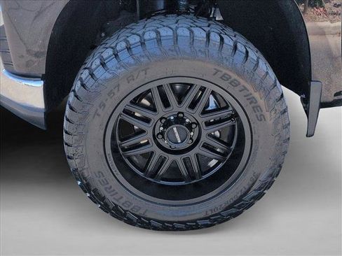 Used 2019 Chevrolet Silverado 1500 LT w/ Texas Edition RWD image 23