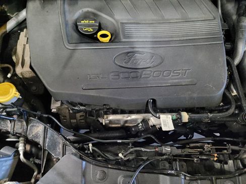 Used 2018 Ford Escape SE w/ SE Sport Appearance Package AWD/4WD image 30