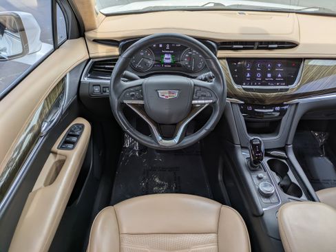 Used 2022 Cadillac XT6 Premium Luxury w/ Platinum Package AWD/4WD image 15