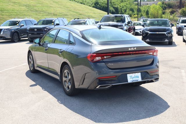 Used 2022 Kia K5 LXS FWD image 6
