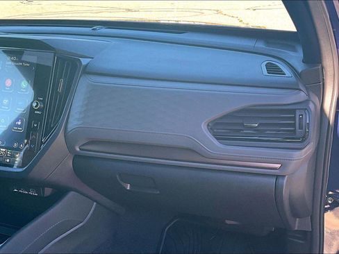 Used 2025 Subaru Forester Sport image 17
