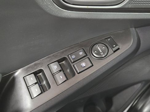 Used 2021 Hyundai Ioniq SE image 21