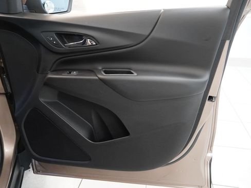Used 2019 Chevrolet Equinox LT FWD image 33