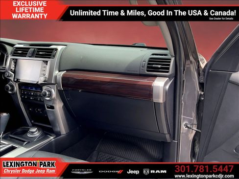 Used 2023 Toyota 4Runner Limited AWD/4WD image 25